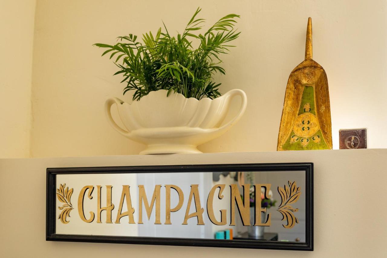 Luxueuses Suites&Chambres d'hôtes - accueil champagne, petit-déjeuner - Maison Champagne Condom Exterior foto